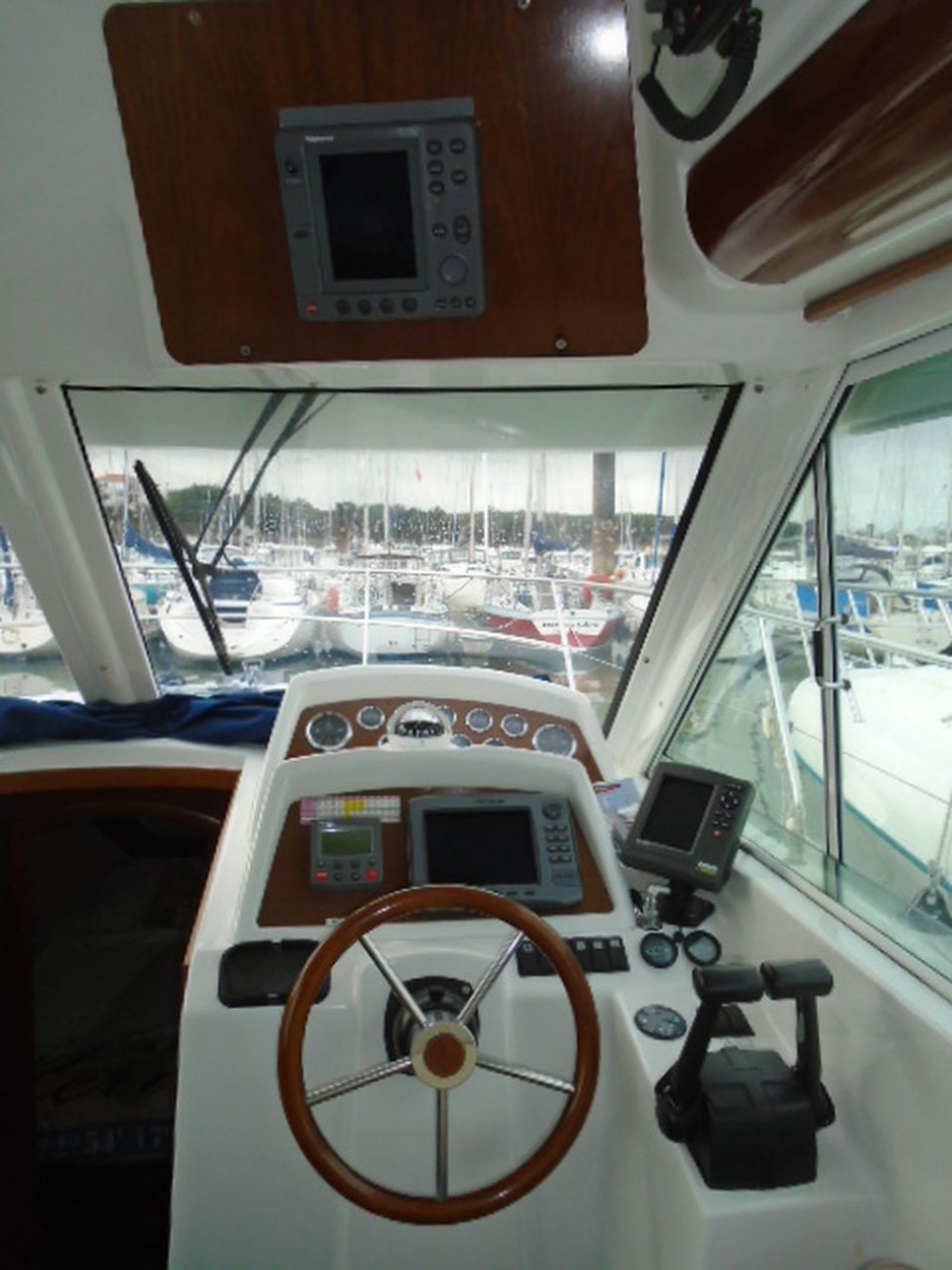 slider 24 Beneteau Antares 980 Fly